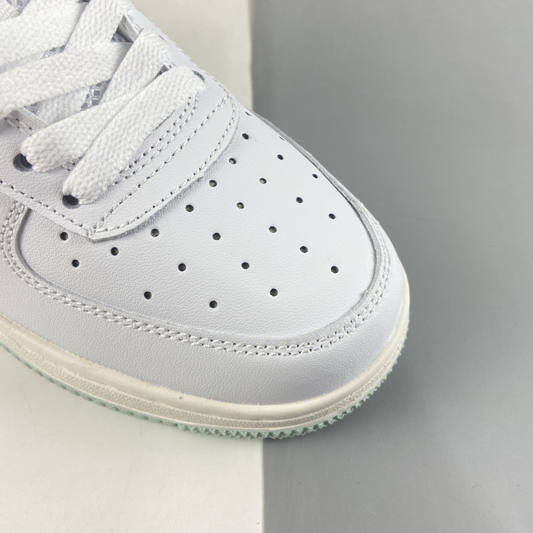 P200 Nike Air Force 1’07 Low 空军一号低帮休闲板鞋 DX2660-100