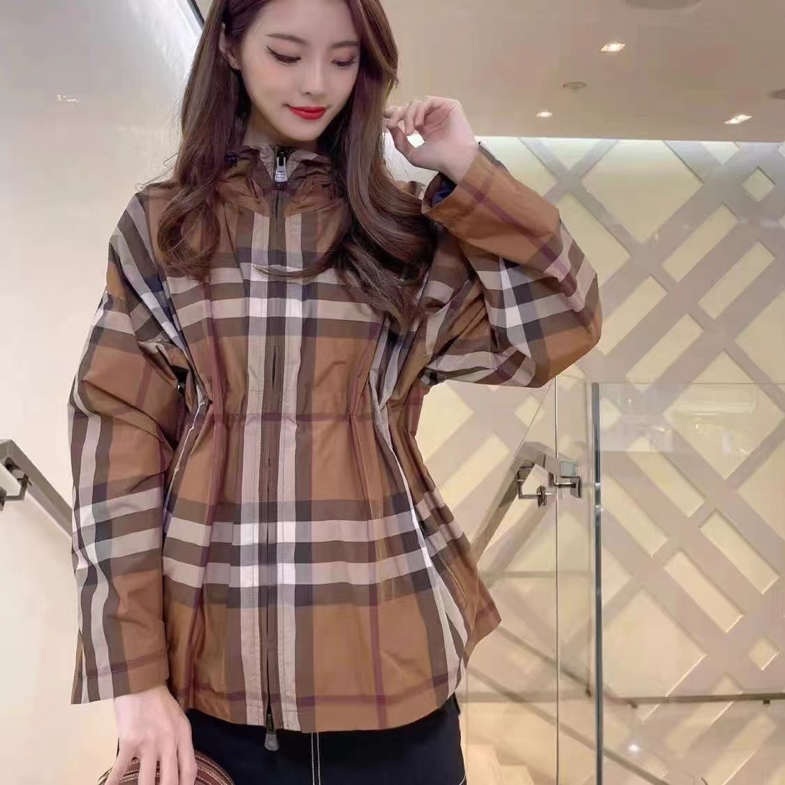 Burberry Ropa Abrigos y chaquetas Marco de madera a cuadros Fashion Blusa con capucha