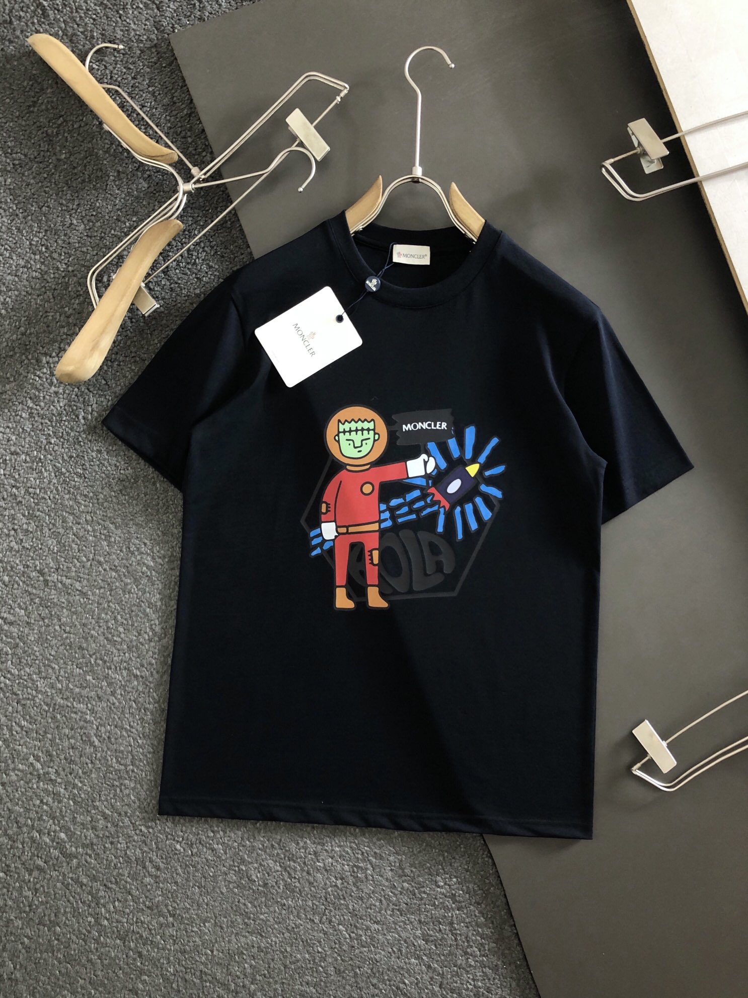 Camiseta de manga corta con estampado de Moncler, la última versión, camiseta de manga corta de alta calidad de tienda …
