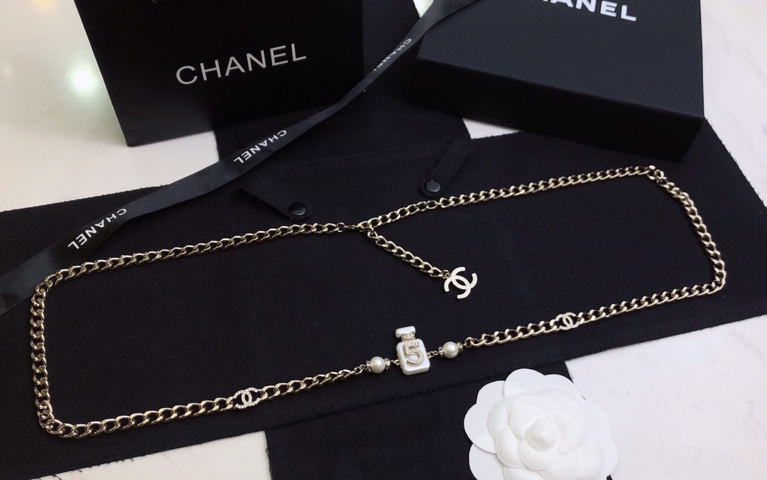 Chrome Hearts ch@nel香水瓶圆珠cc腰链·定制醇厚珠光白色 高级树脂材质 成本hin高·香水瓶上面流苏链条双c