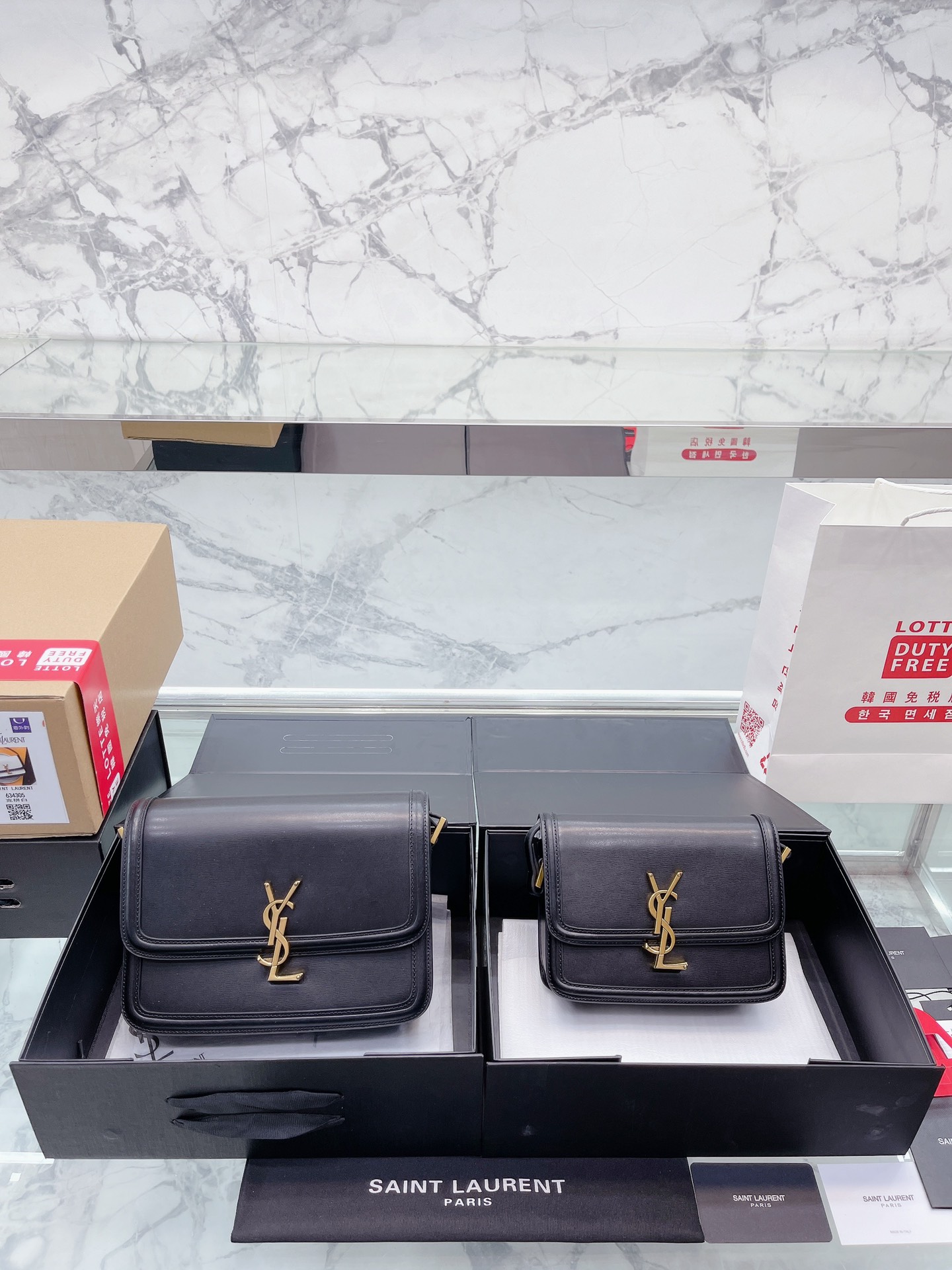 全牛皮  Saint Laurent 圣罗兰 YSL  solferino豆腐包 专柜压痕品质 2022 IT BAG_必火爆款，  Saint Laurent 圣罗兰 YSL  Solferino 手感及皮面的柔韧度都非常好 全新设计的“L”字母上下对半开扣 尺寸 大号23 14cm 小号18 14cm 折叠礼盒