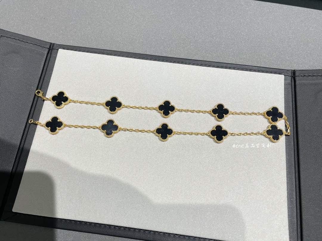 NO:634519,88550, Four-leaf clover, black agate and ten-flower necklace ~ gold!  ,,necklace,gold,Cardia high-end jewelry1986090988550,四叶草黑玛瑙十花项链～ 黄金 ！,,necklace,gold,卡迪亚高端饰品,Jewelry