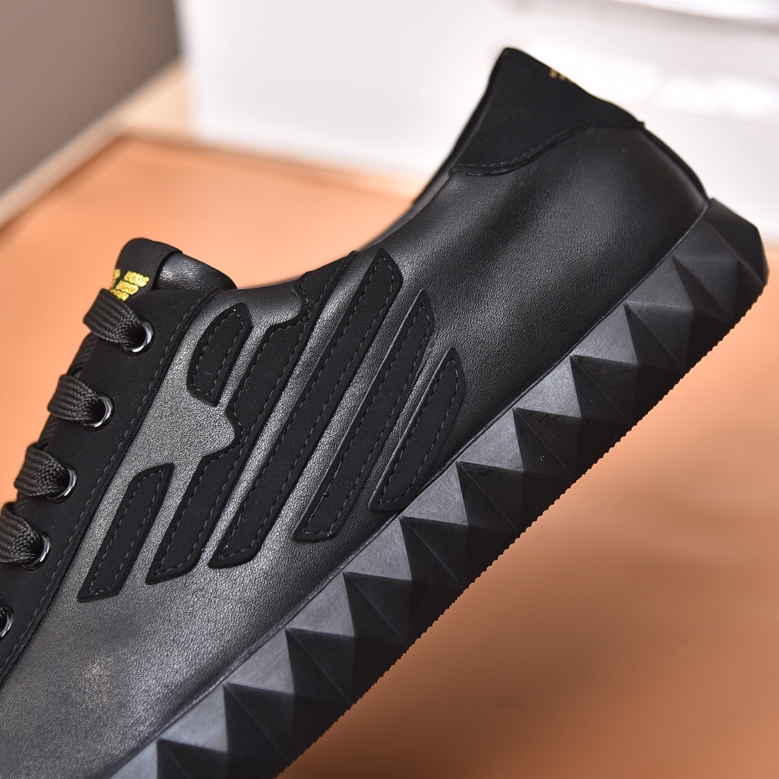 Exportar 210Armani-Armani 2023 sitio web los últimos modelos de contador con los nuevos zapatos casu