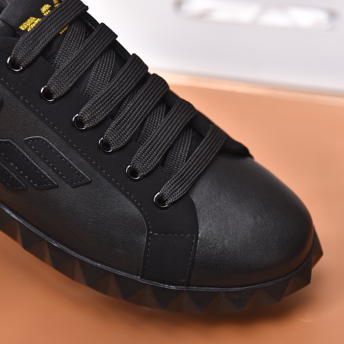 Exportar 210Armani-Armani 2023 sitio web los últimos modelos de contador con los nuevos zapatos casu