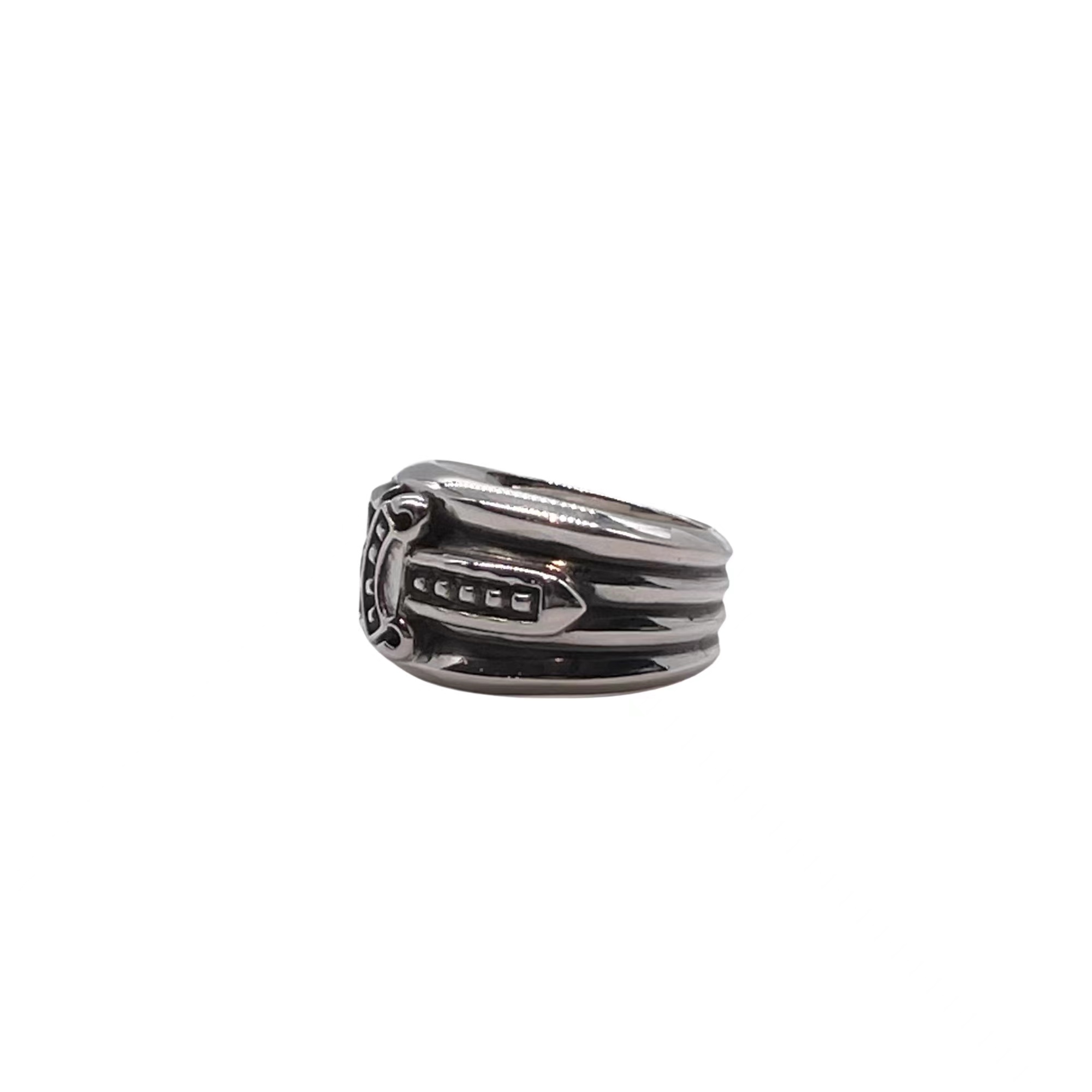 Chrome Hearts 𝐂𝐡𝐫𝐨𝐦𝐞 𝐡𝐞𝐚𝐫𝐭𝐬 克罗心 宝剑戒指