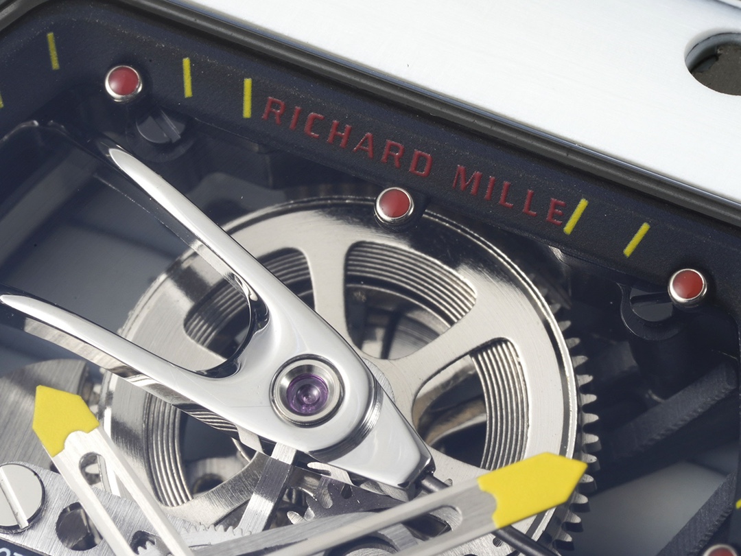 新款RM 27-02 是 〖RICHARD MILLE 〗(里查德米尔)专为网球运动员运动型陀飞轮腕表