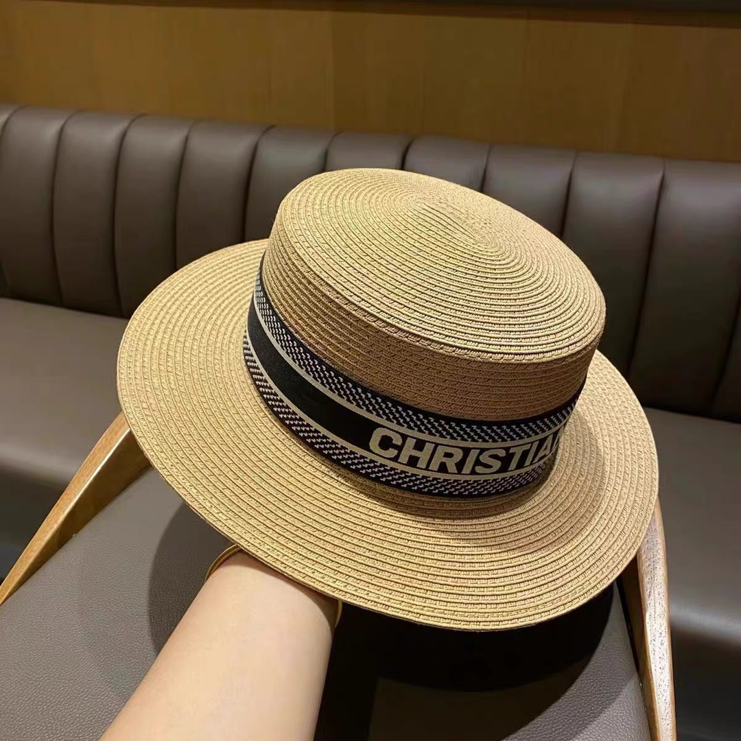 Adulto, gorra plana Dior.