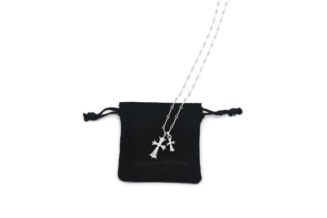 Chrome Hearts 𝐡𝐞𝐚𝐫𝐭𝐬克罗心 镀18K金双十字架项链