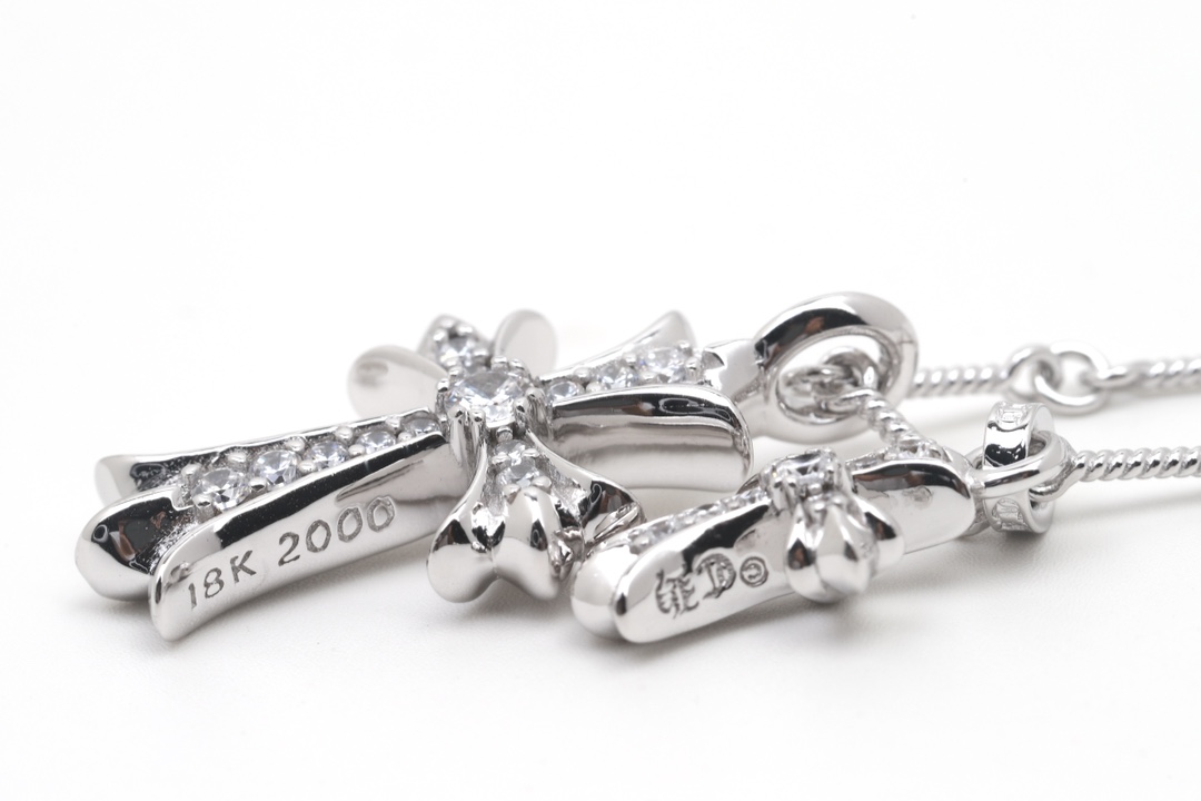 Chrome Hearts 𝐡𝐞𝐚𝐫𝐭𝐬克罗心 镀18K金双十字架项链
