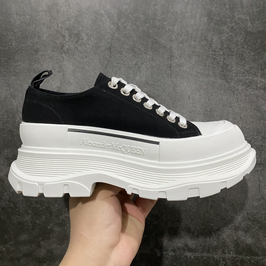 广东版 白盒 麦昆系列 Alexander McQueen/麦昆 亚历山大系带帆布鞋 品质细节实拍如下 所见即所得 尺码:35 36 37 38 39 40 41 42 43 44-选品中心