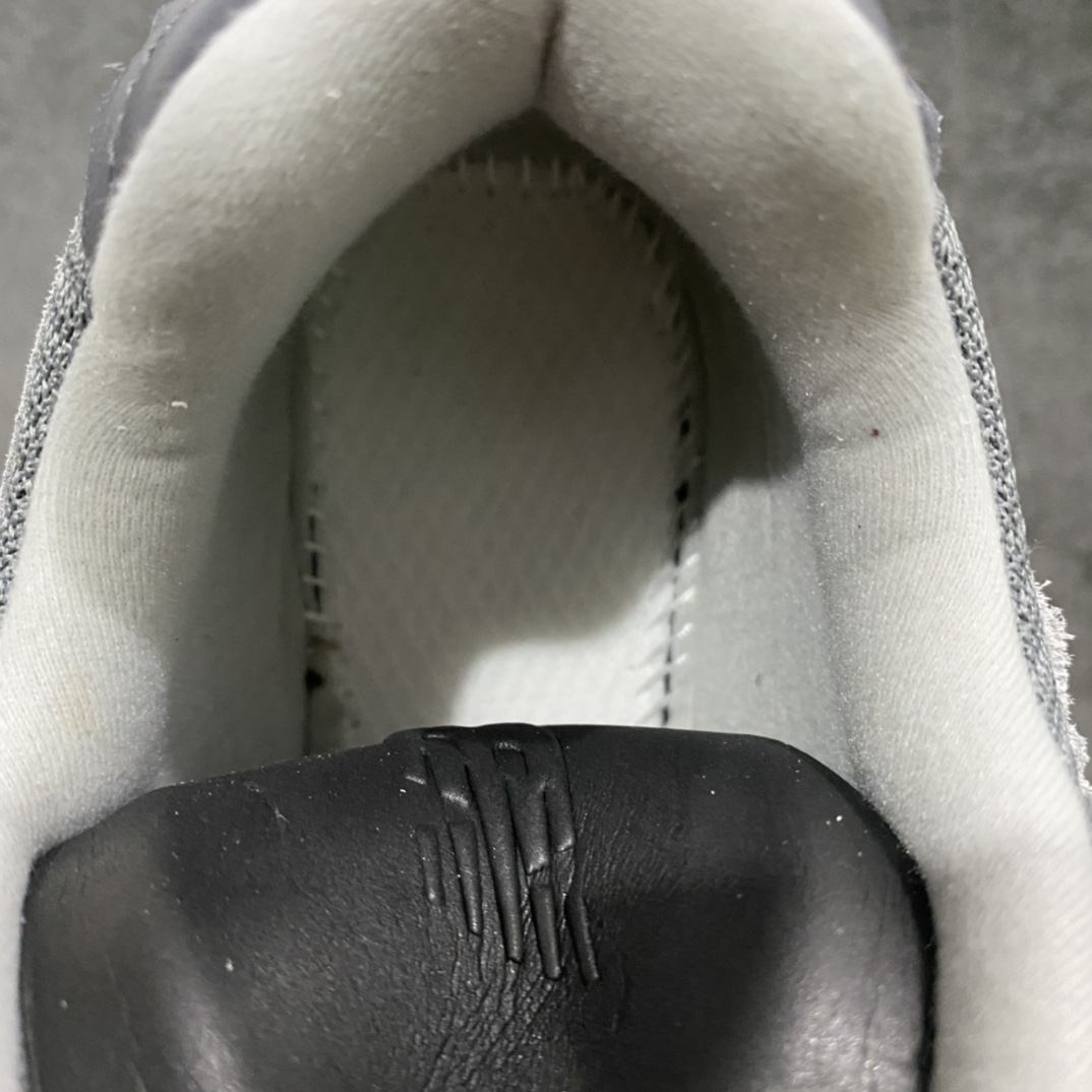 图片[5]-纯原版本 New Balance 新百伦 \” Refined Future \” 云雨灰 复古休闲跑步鞋 M2002RDA 原厂数据开发 原厂网纱 正确卡色皮料冲裁组合 匠心打造 耗时两个月开发完成 工艺极其复杂难度可想而知 新开独立私模大底 全网唯一正确做旧组合大底 高端零售专供产物 尺码：40 40.5 41.5 42 42.5 43 44 44.5 45 45.5 46.5-选品中心