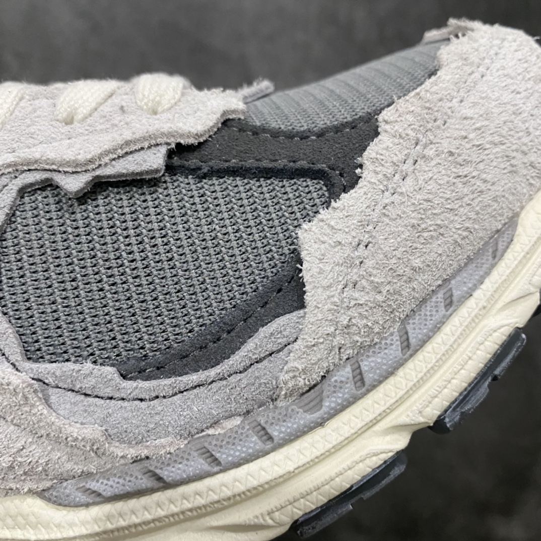 图片[4]-纯原版本 New Balance 新百伦 \” Refined Future \” 云雨灰 复古休闲跑步鞋 M2002RDA 原厂数据开发 原厂网纱 正确卡色皮料冲裁组合 匠心打造 耗时两个月开发完成 工艺极其复杂难度可想而知 新开独立私模大底 全网唯一正确做旧组合大底 高端零售专供产物 尺码：40 40.5 41.5 42 42.5 43 44 44.5 45 45.5 46.5-选品中心