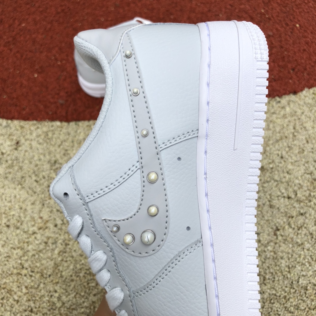 Nike Air Force 1 07 SE AF1白银珍珠休闲板鞋 DV3810-001