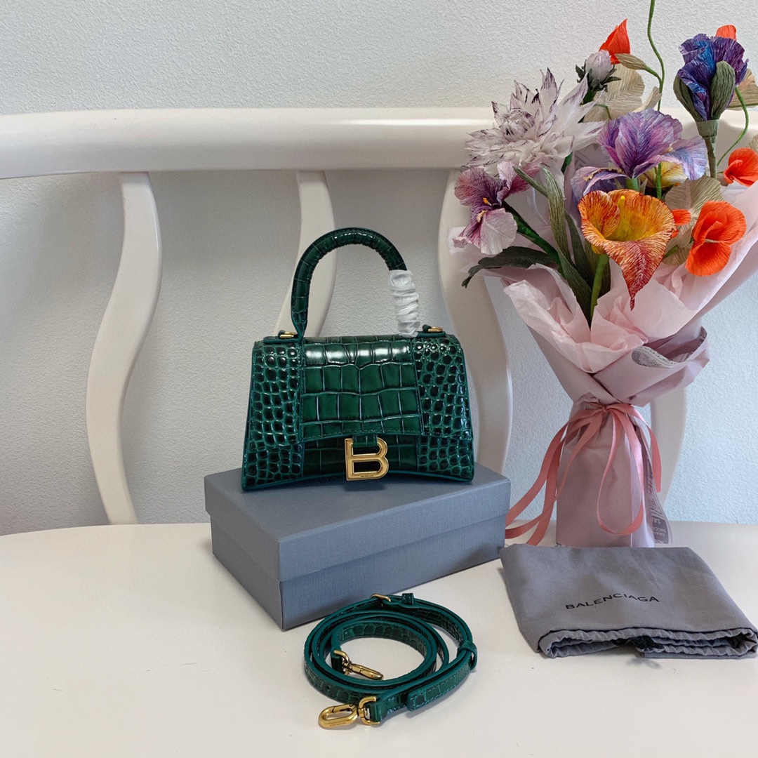 巴黎世家BalenciagaHourglass沙漏包酷雅鳄鱼压纹释放华贵气质演绎不羁格调顶级品质现货实拍