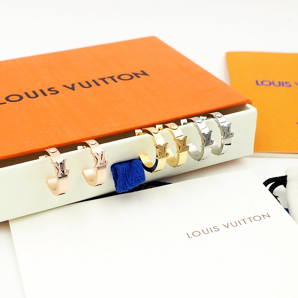 Louis Vuitton 驴家LV字母铆钉耳环