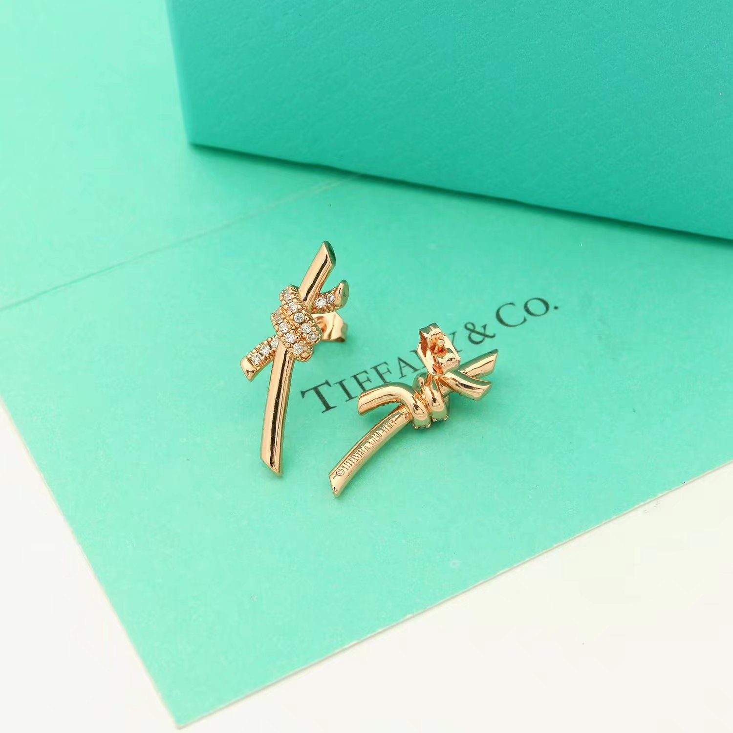 Tiffany & Co. Knot Earrings, Rose Gold, High Carbon Diamond, Fashion Jewelry 4 a1656978750357 4766