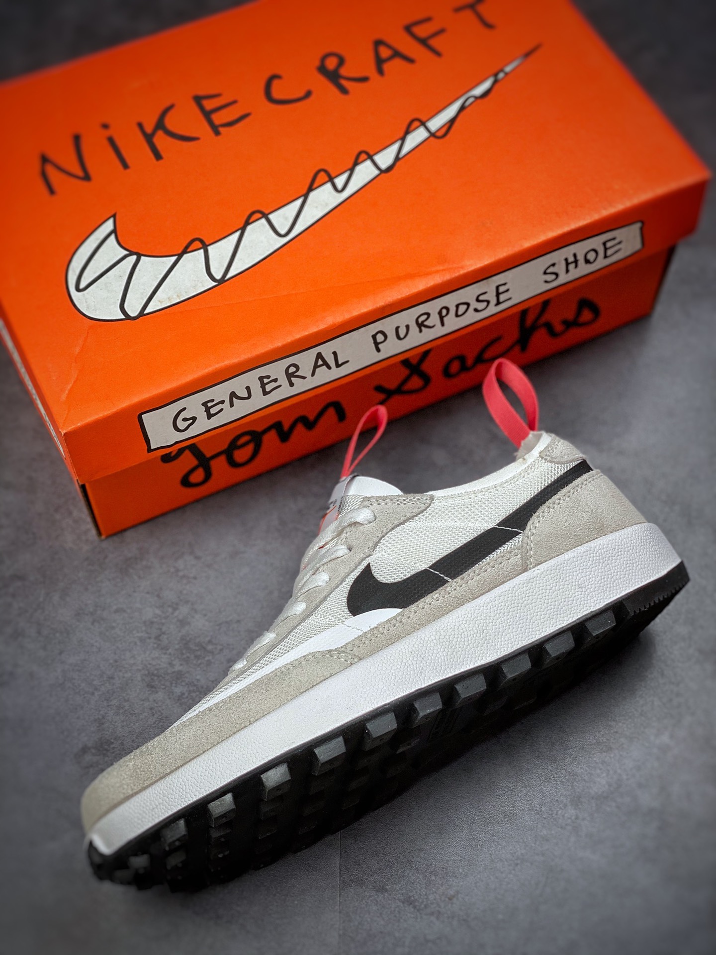 160 Tom Sachs x Nike Craft 白黑 DA6672-001