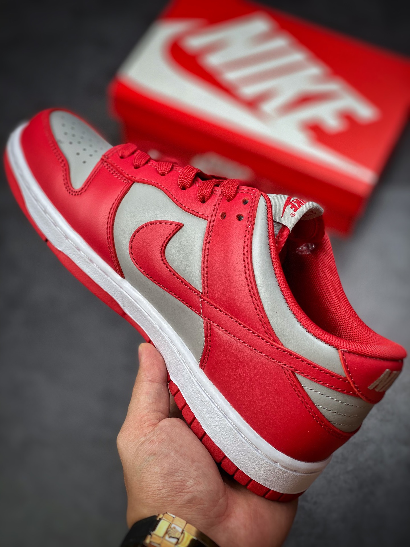 300 Nike SB Dunk Low ”Medium Grey” 灰红配色 DD1391-002