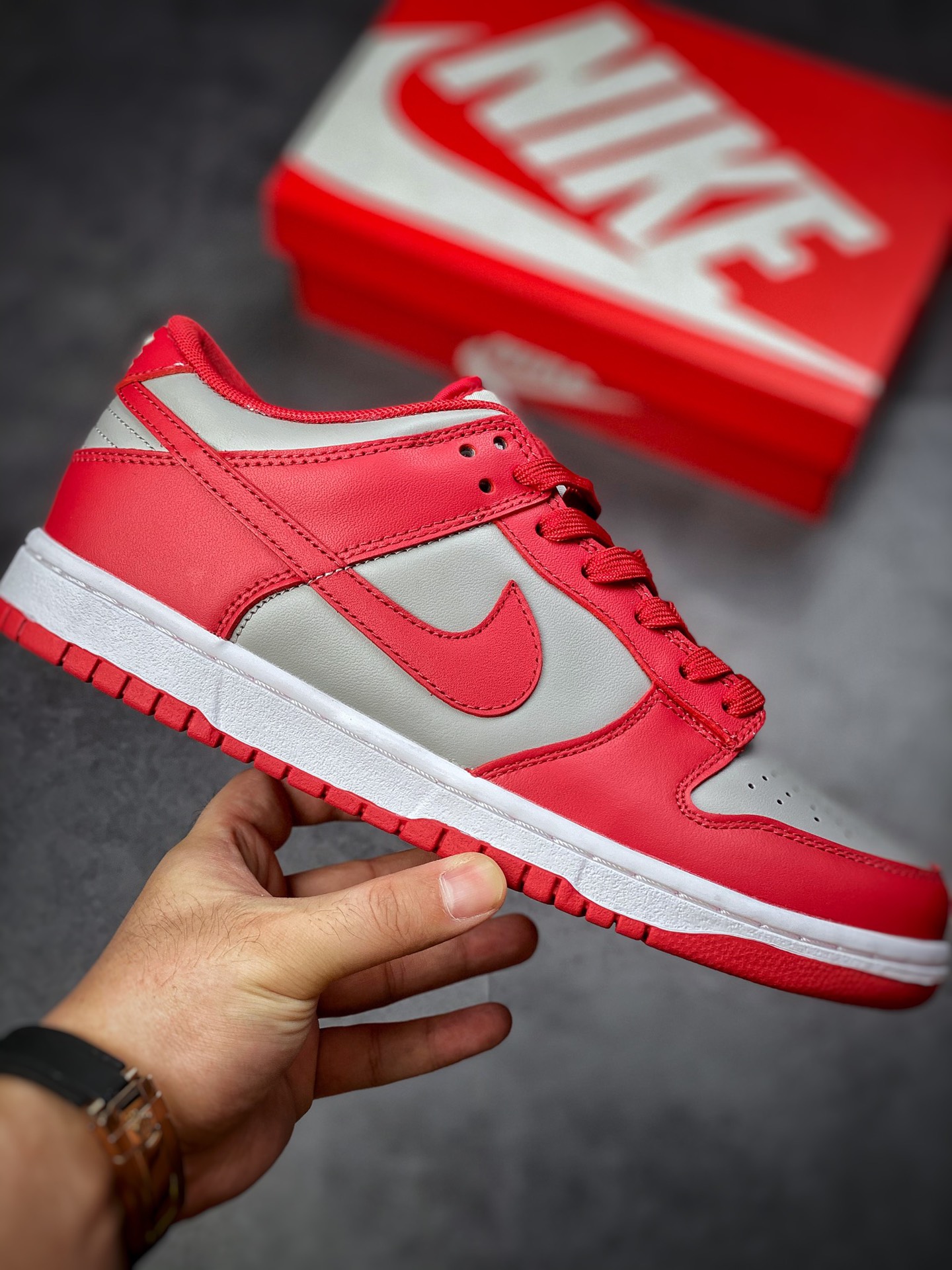 300 Nike SB Dunk Low ”Medium Grey” 灰红配色 DD1391-002