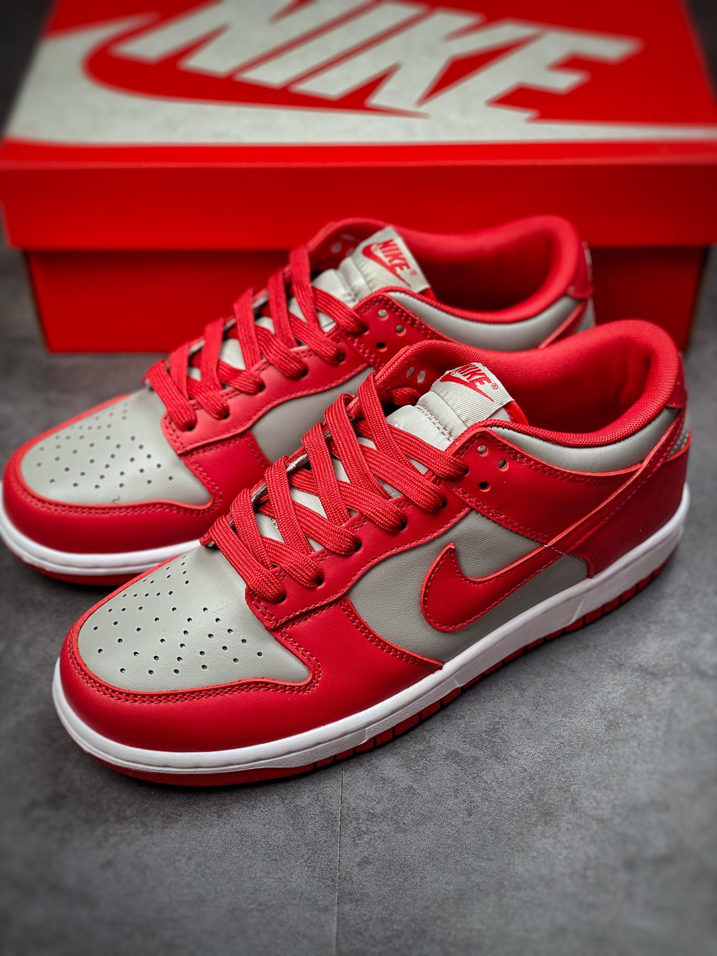 300 Nike SB Dunk Low ”Medium Grey” 灰红配色 DD1391-002