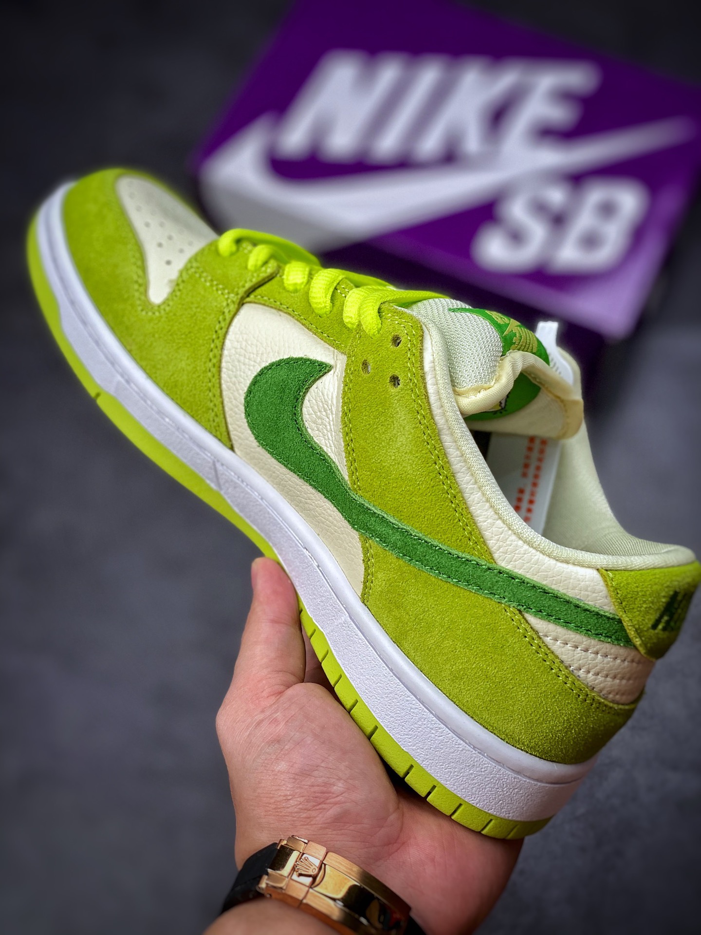 240 Nike SB Dunk Low 青苹果 DM0807-300