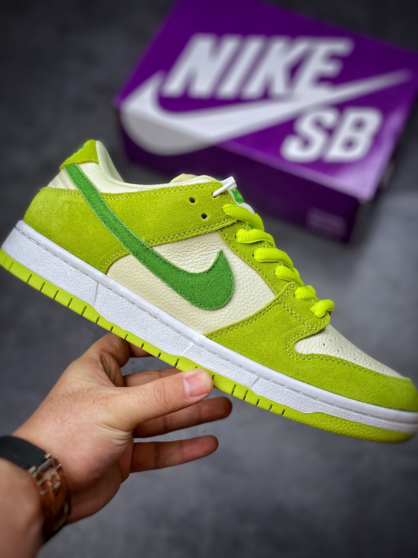 240 Nike SB Dunk Low 青苹果 DM0807-300