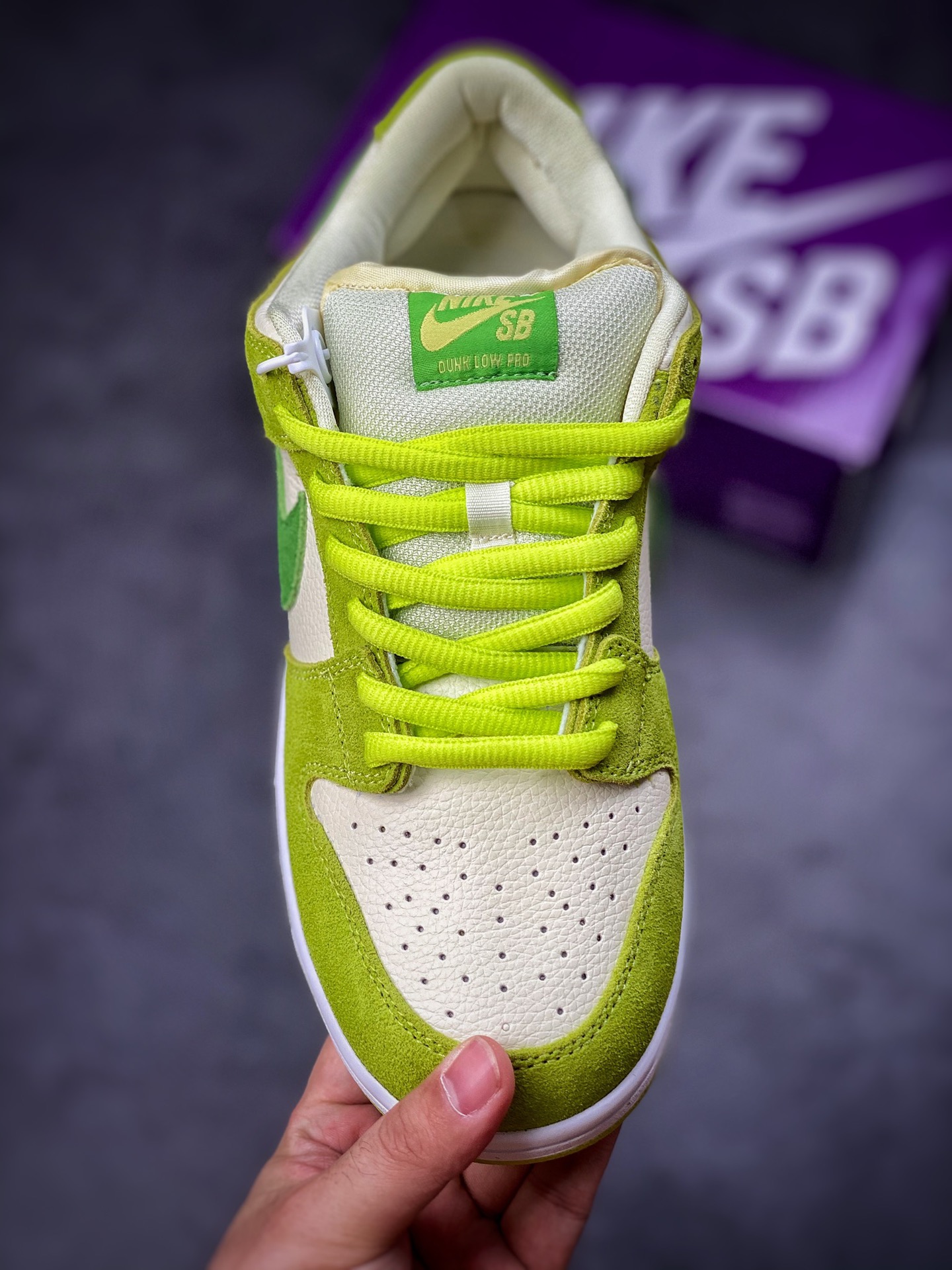 240 Nike SB Dunk Low 青苹果 DM0807-300