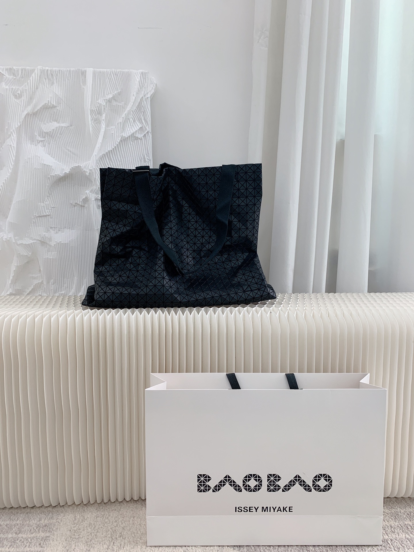 Issey Miyake BAO BAO Style Tote Bag - Lightweight & Dynamic Design 3 i1656996547 5413 1