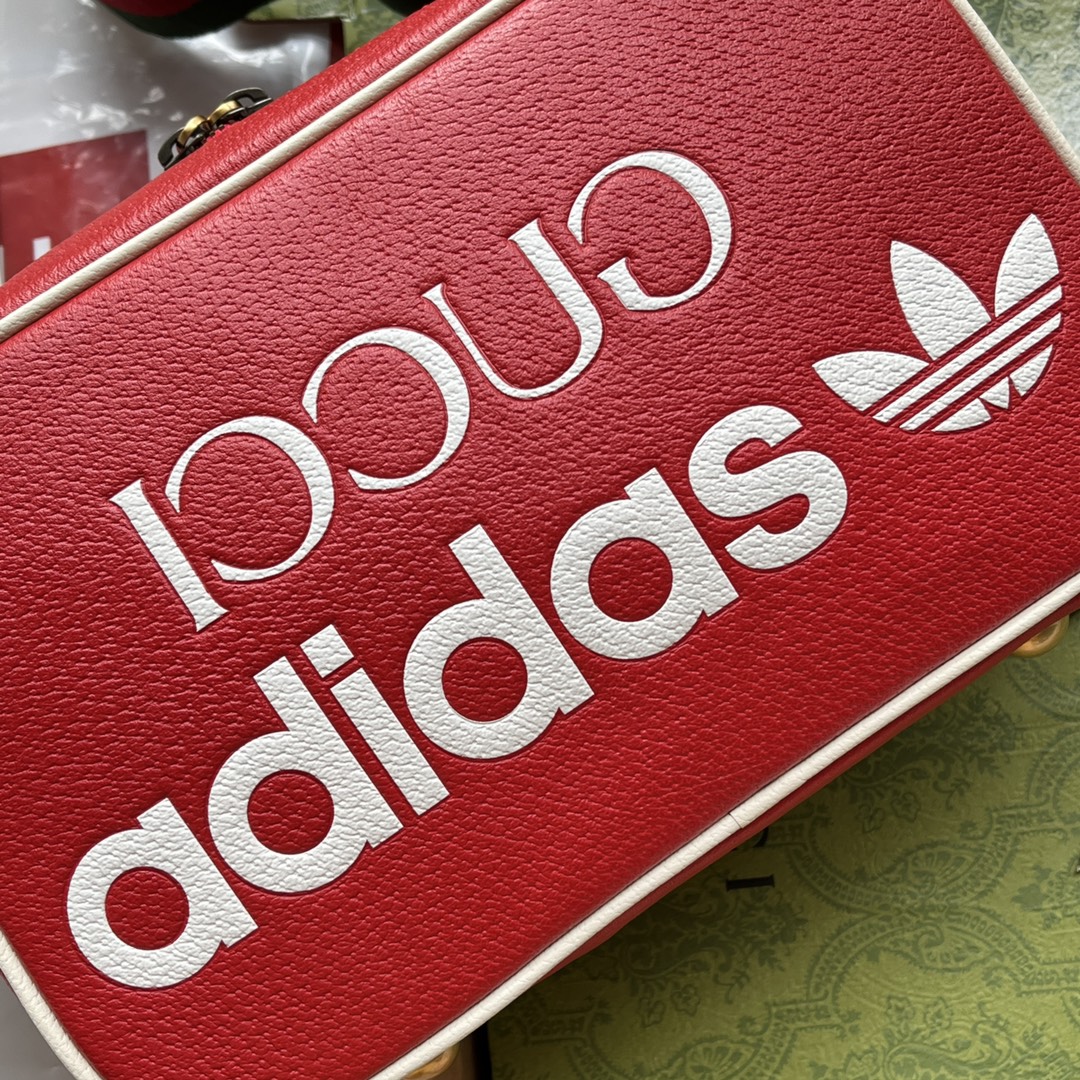 Gucci Camera bag Red crossbody