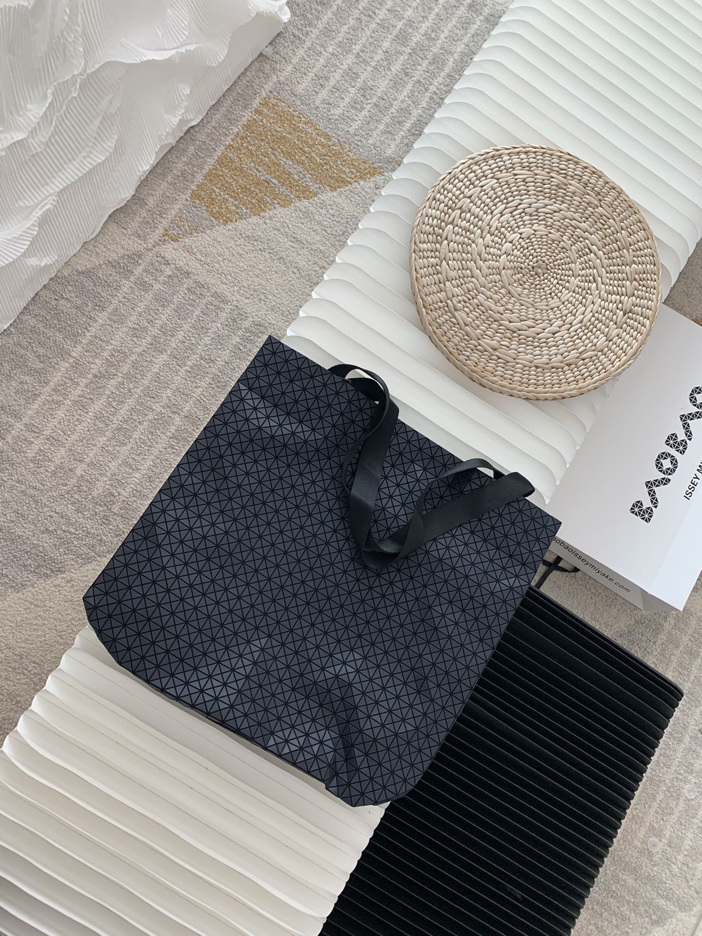Issey Miyake BAOBAO Geometric Tote Bag Adjustable Handbag Shoulder Bag 4 i1657000257 8788 1