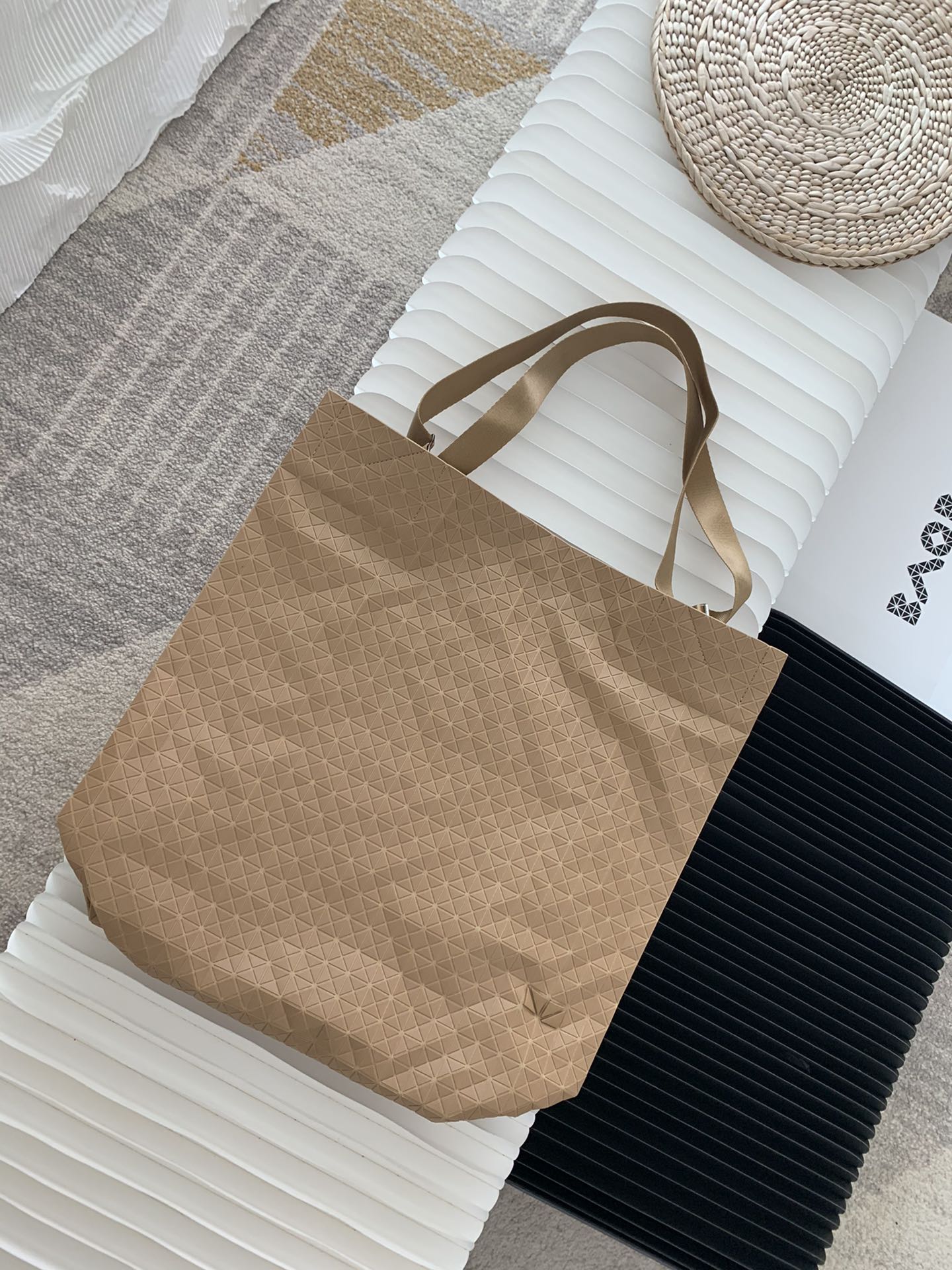 Issey Miyake BAOBAO Style Tote Bag - Lightweight & Adjustable (Khaki) 3 i1657001657 2590 2