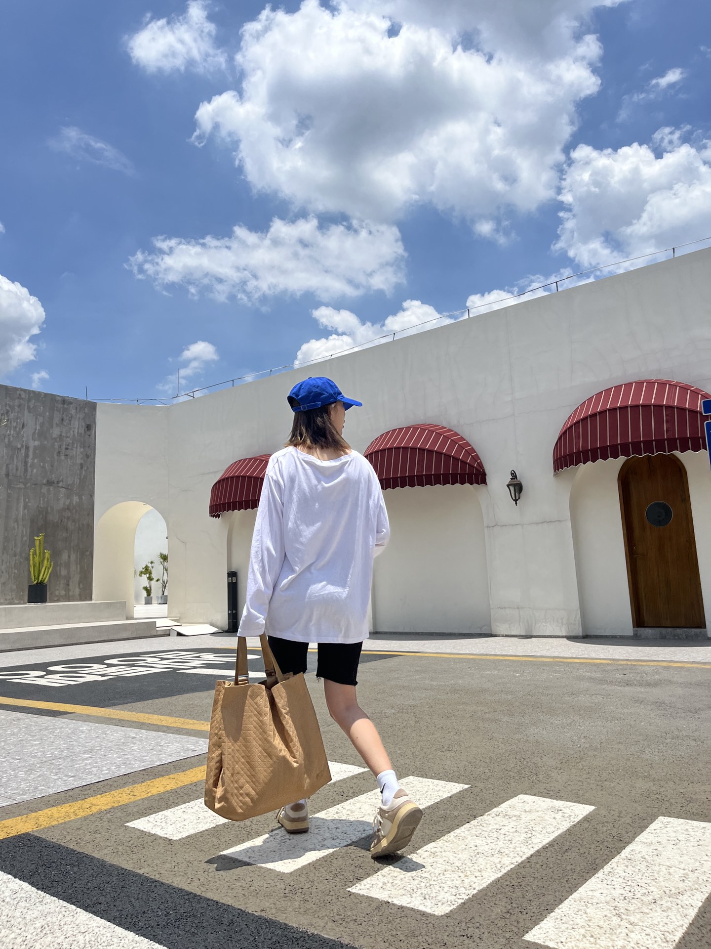 Issey Miyake BAOBAO Style Tote Bag - Lightweight & Adjustable (Khaki) 1 i1657001657 9053 0