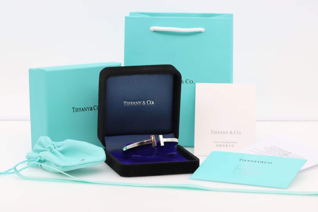 Tiffany & Co. Tiffany&Co.蒂芙尼 银光色面双T宽 开口手镯