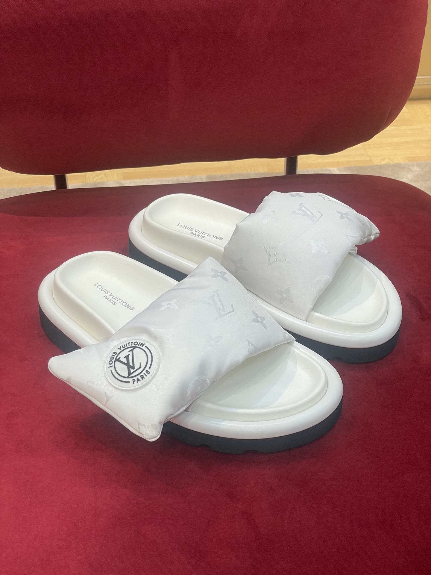 Louis Vuitton Shoes Slippers White Lambskin Sheepskin Duck Down Spring/Summer Collection