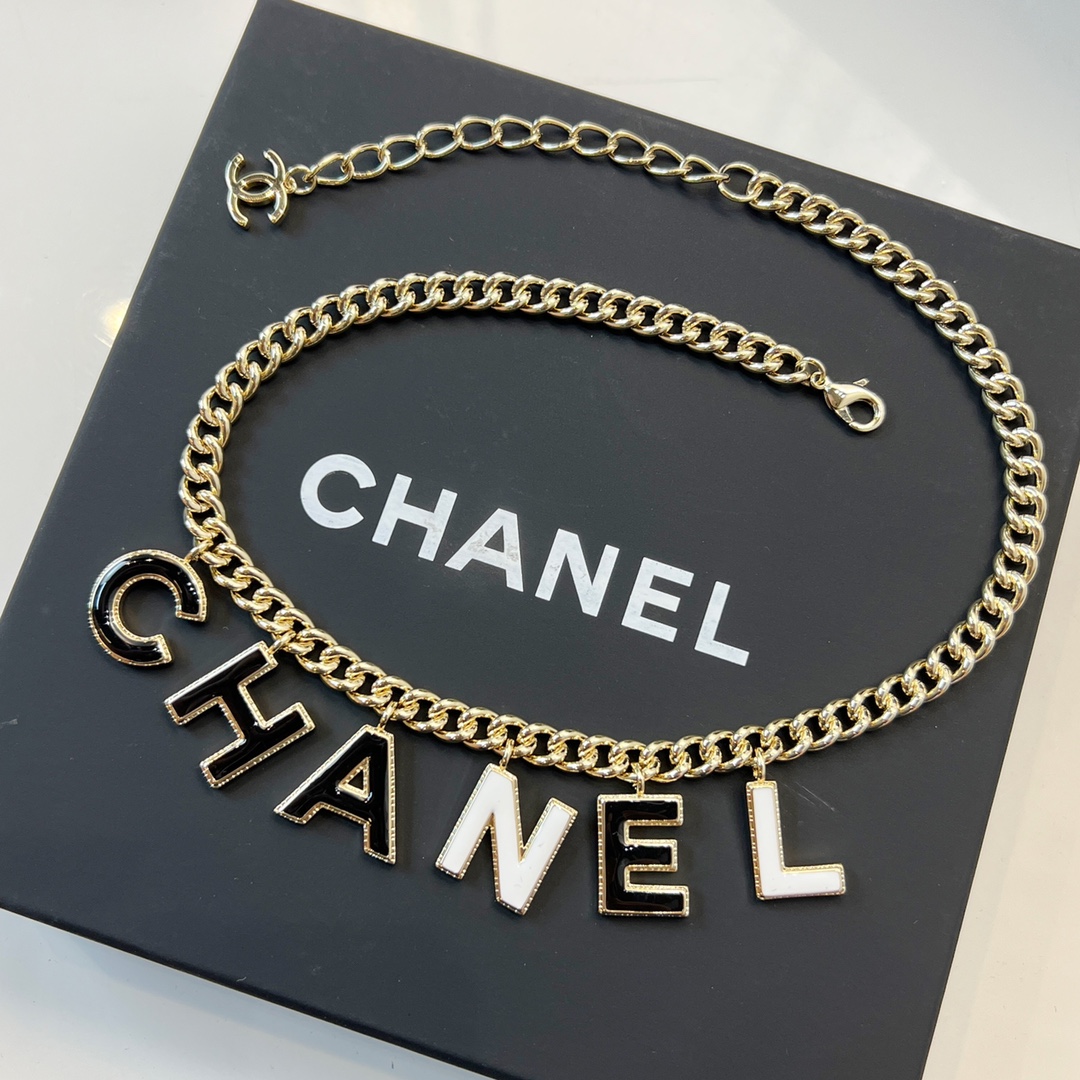 新款☑️CHANEL香奈儿珐琅滴油字母项链