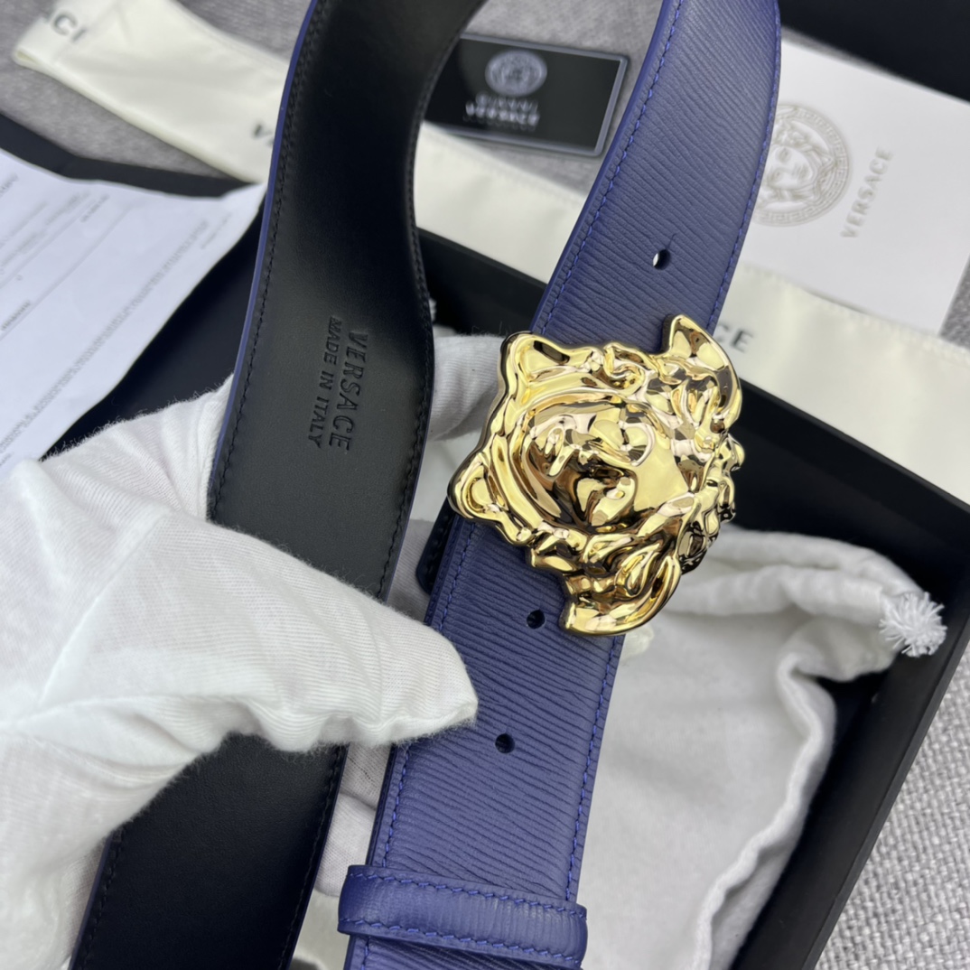 范思哲 宽4 0cm 原单进口头层牛皮 牙签纹 此款皮革腰带饰有标志性的Versace美杜莎头像搭扣