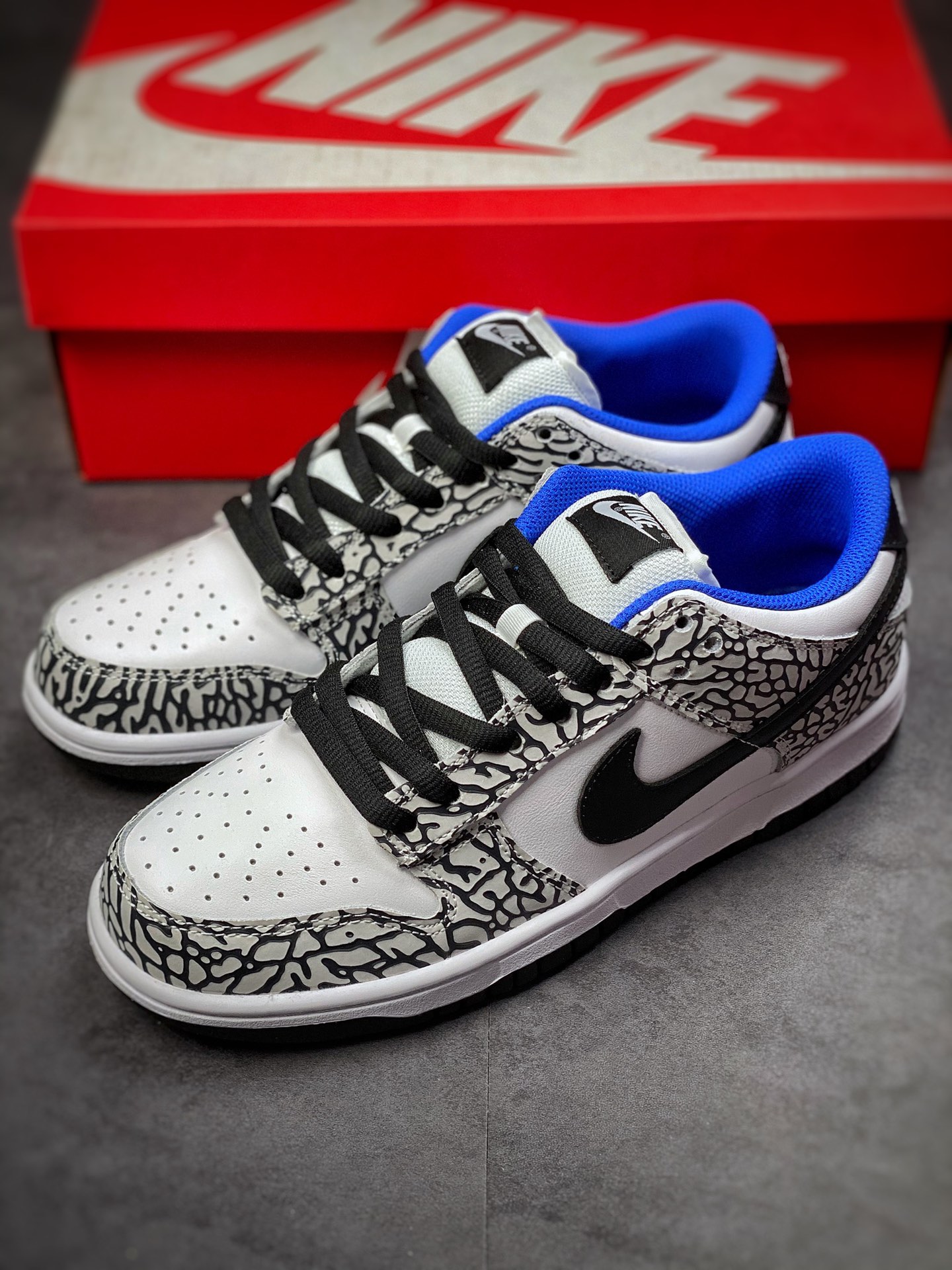 260 Nike SB Dunk Low 复刻白爆裂 304295-001