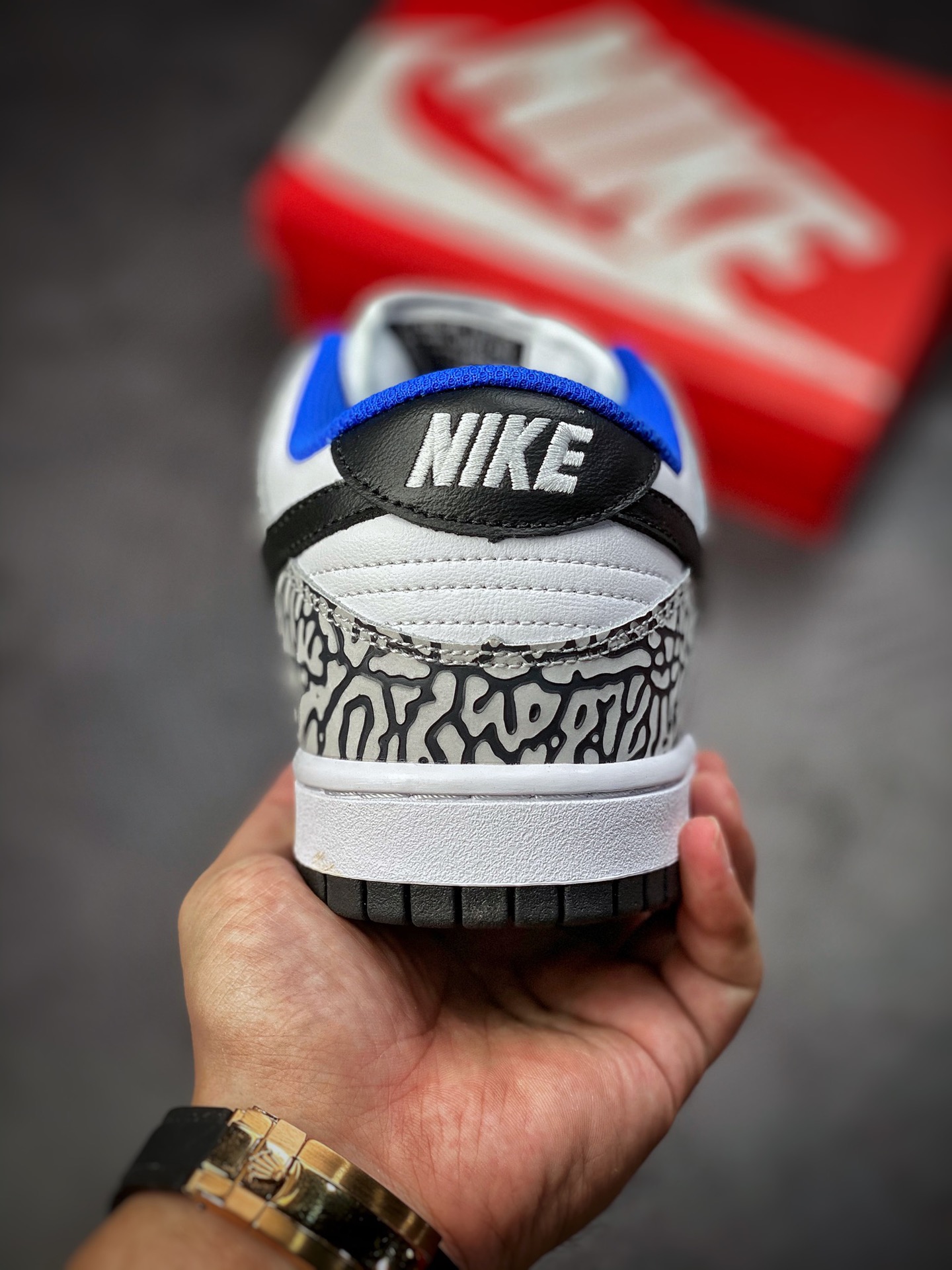 260 Nike SB Dunk Low 复刻白爆裂 304295-001
