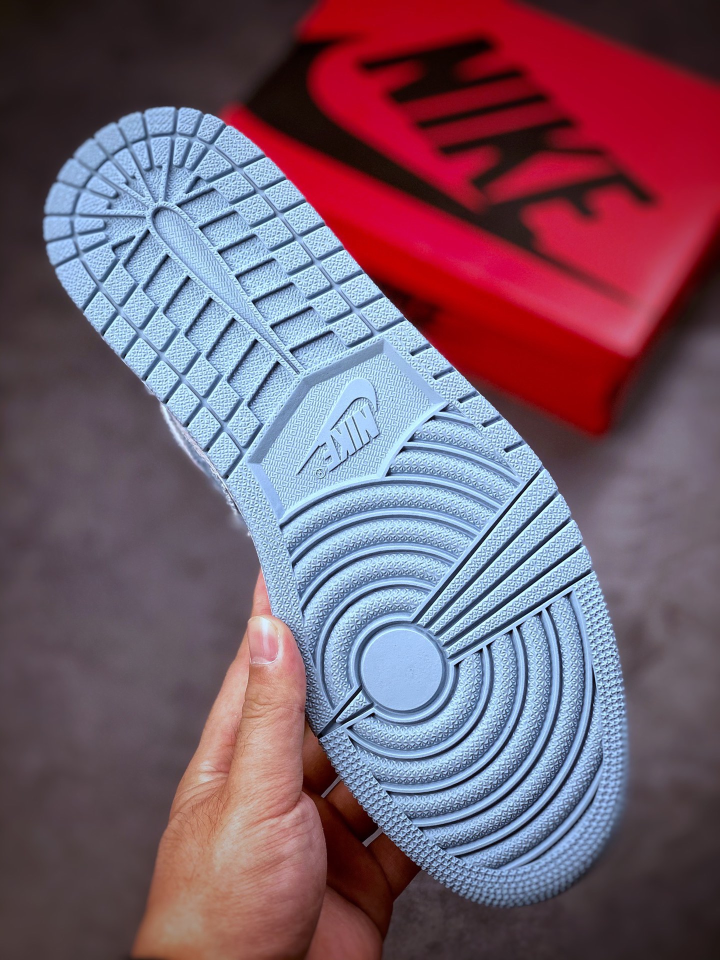 300 Air Jordan 1 Retro ”Denim”  高帮 水洗做旧丹宁牛仔蓝 DM9036-104