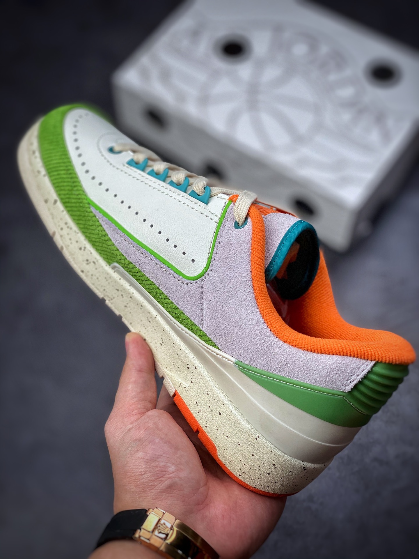 220 Off-White x Air Jordan AJ2 Low SP  联名款篮球鞋 透明原盒版本  DV6206-183