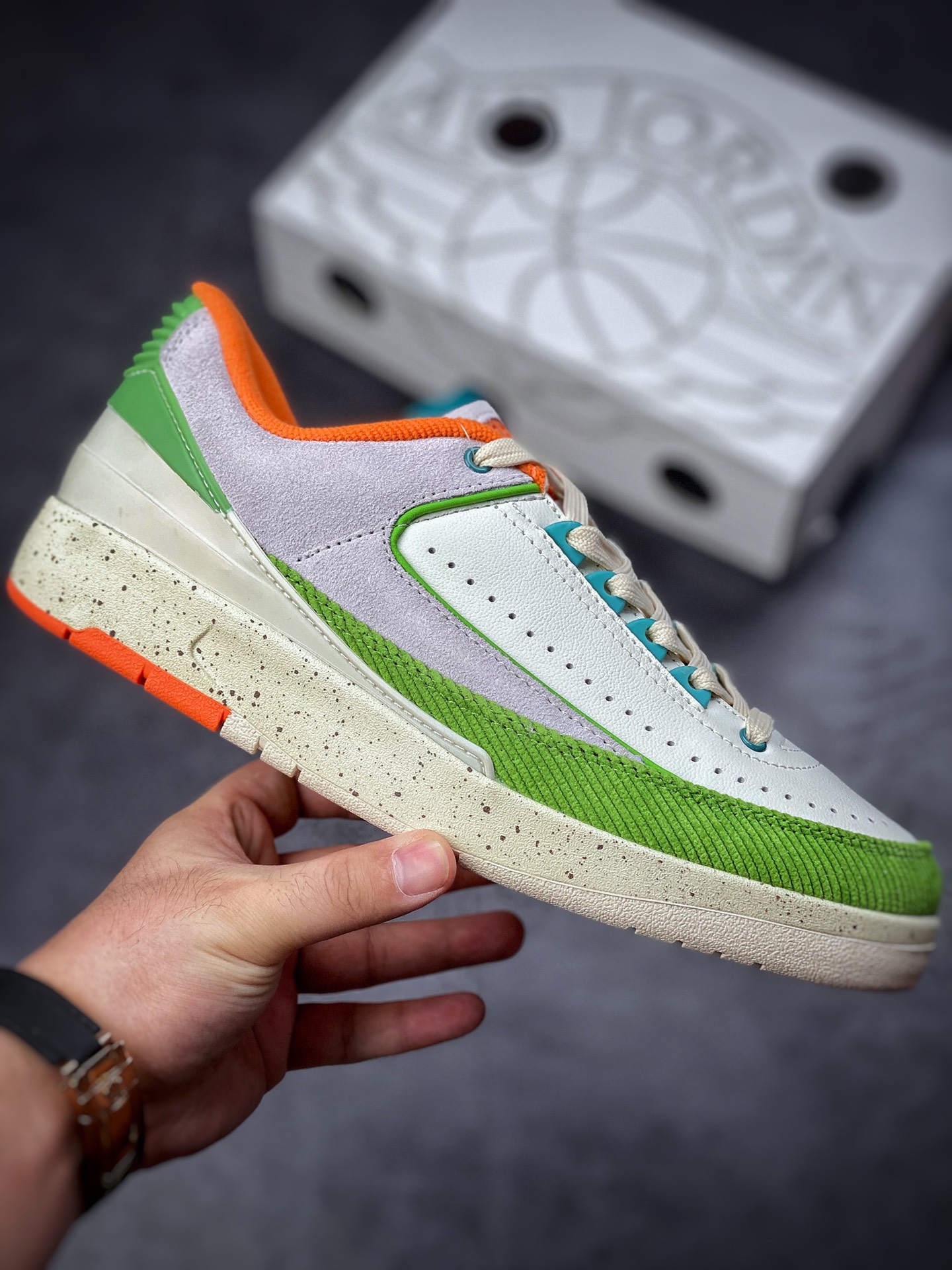 220 Off-White x Air Jordan AJ2 Low SP  联名款篮球鞋 透明原盒版本  DV6206-183