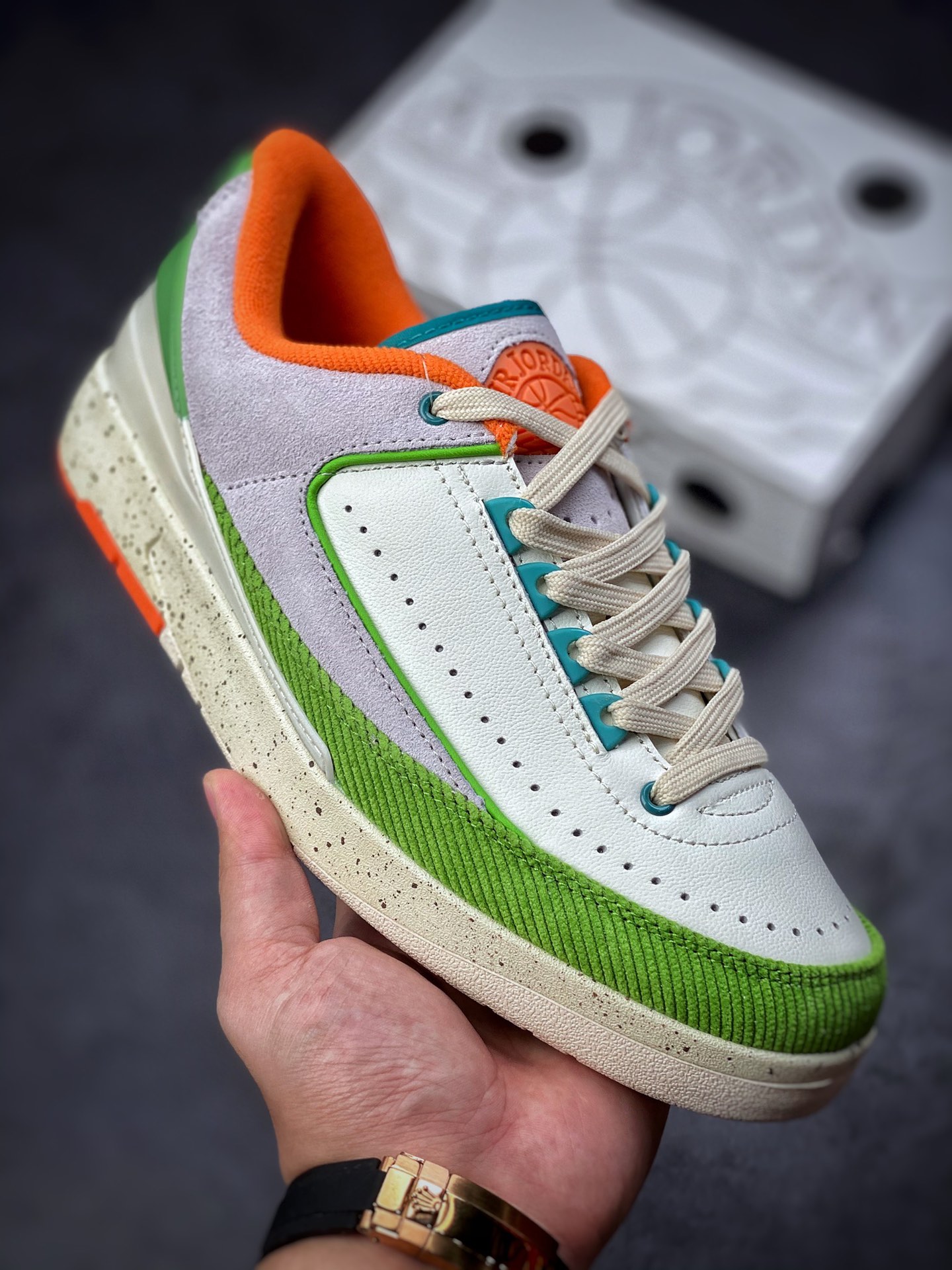 220 Off-White x Air Jordan AJ2 Low SP  联名款篮球鞋 透明原盒版本  DV6206-183