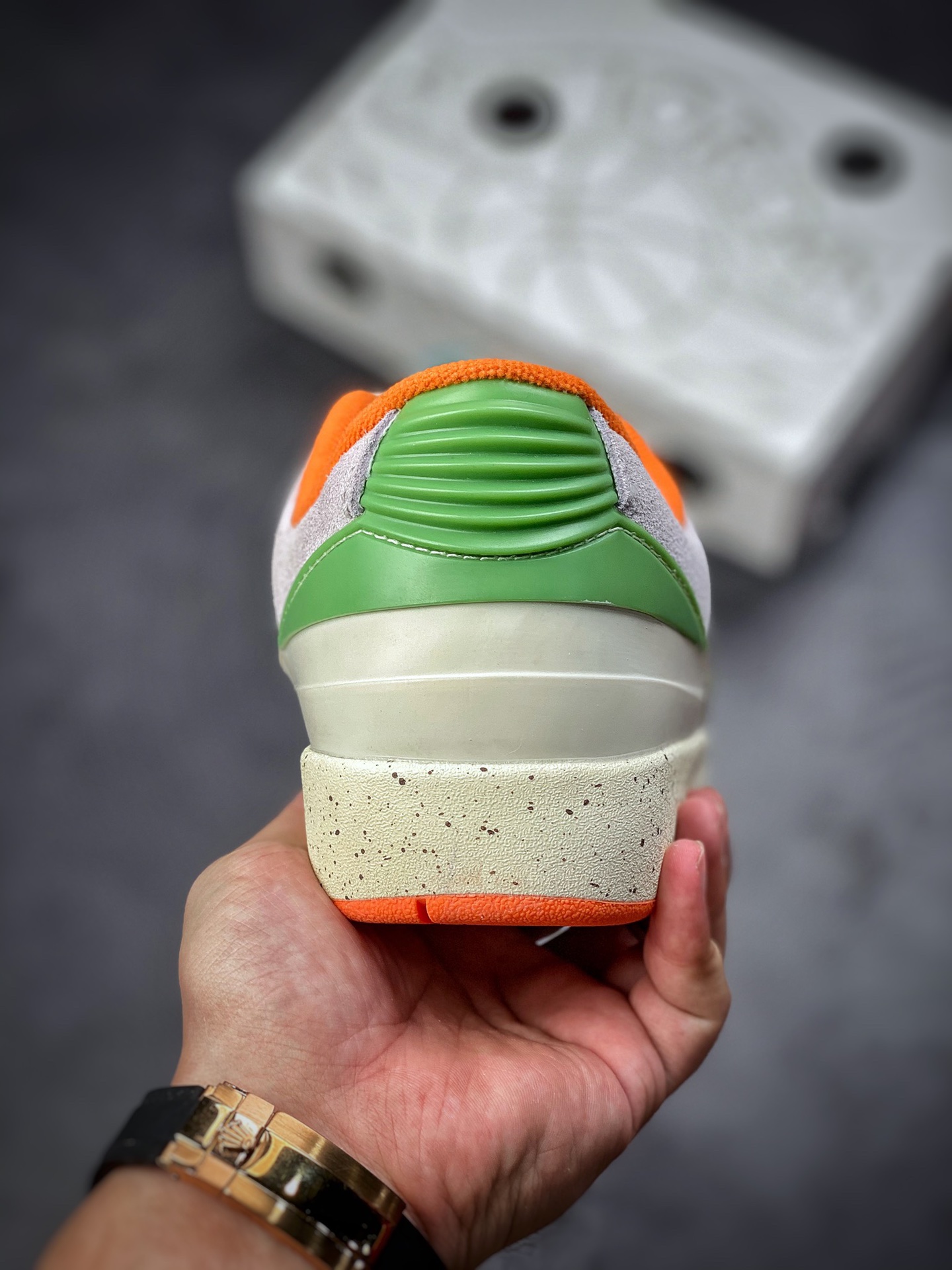 220 Off-White x Air Jordan AJ2 Low SP  联名款篮球鞋 透明原盒版本  DV6206-183
