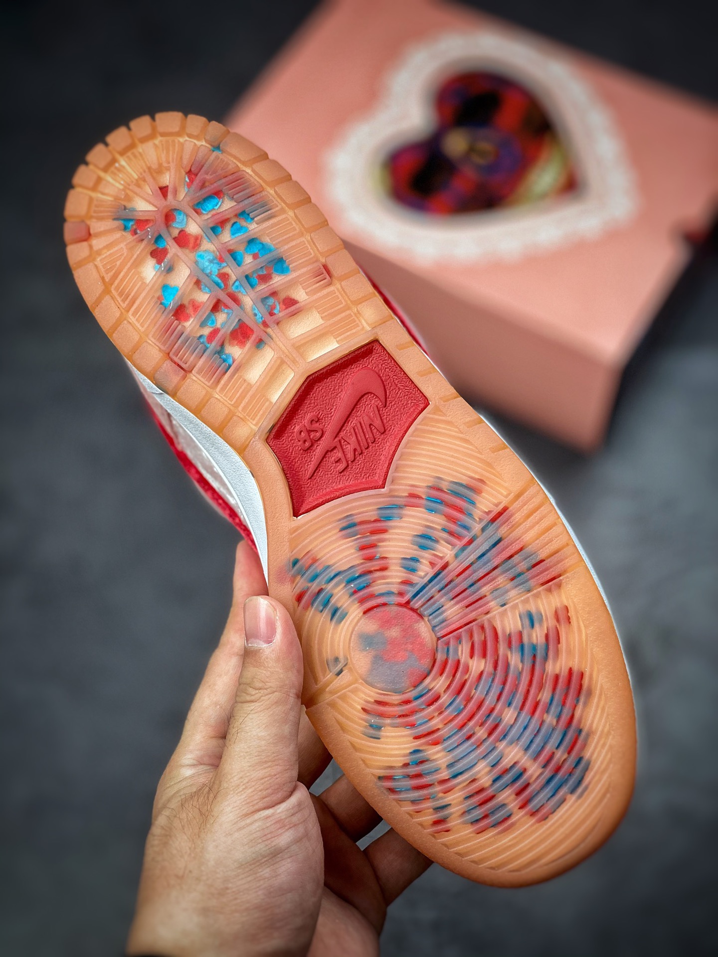 240 Nike SB Low Dunk Low x Strangelove 情人节 CT2552-800