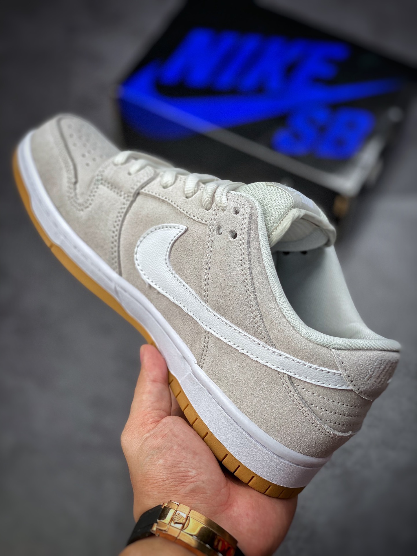 260 Nike SB Dunk Low 复刻灰白生胶 304292-106