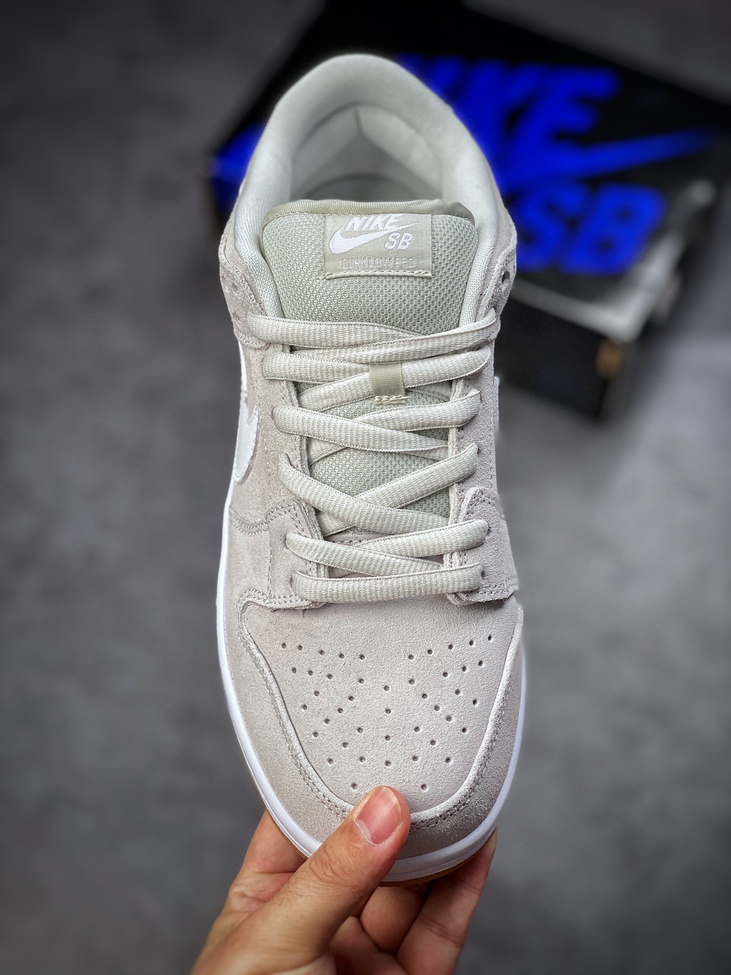 260 Nike SB Dunk Low 复刻灰白生胶 304292-106