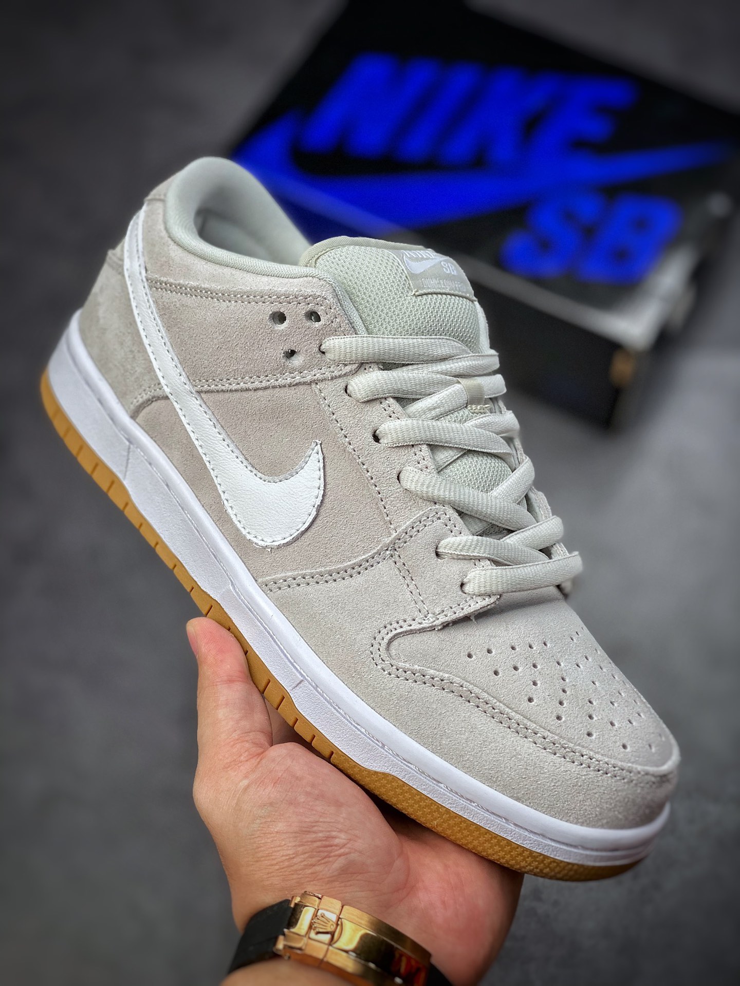 260 Nike SB Dunk Low 复刻灰白生胶 304292-106
