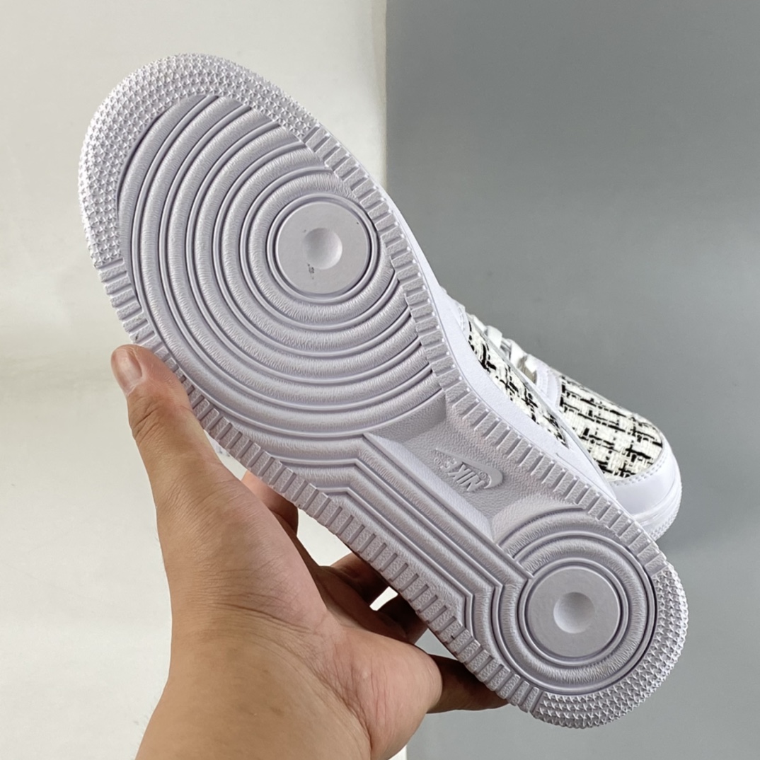 P220  Nike Air Force 1’07 Low 空军一号低帮休闲板鞋 DD8959-100