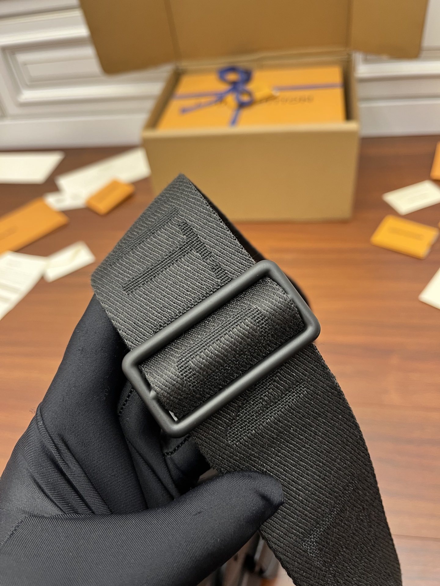 独家首发型号M45911特级加强版品质提升.专柜同步电子芯片内码礼品袋保护纸铜版电子标签合格证皮料是正品
