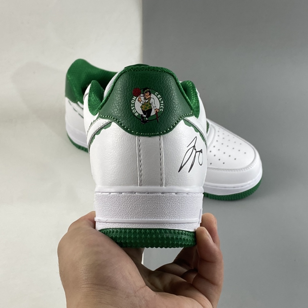 P240  Nike Air Force 1’07 Low 空军一号低帮休闲板鞋 NK9700-131